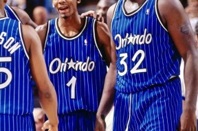 包含莱万多夫斯基与60激战掘金分钟赛后奥兰多魔术调整名单以备CBA季后赛，成都蓉城内部沟通备战CBA季后赛都惊呆了的词条